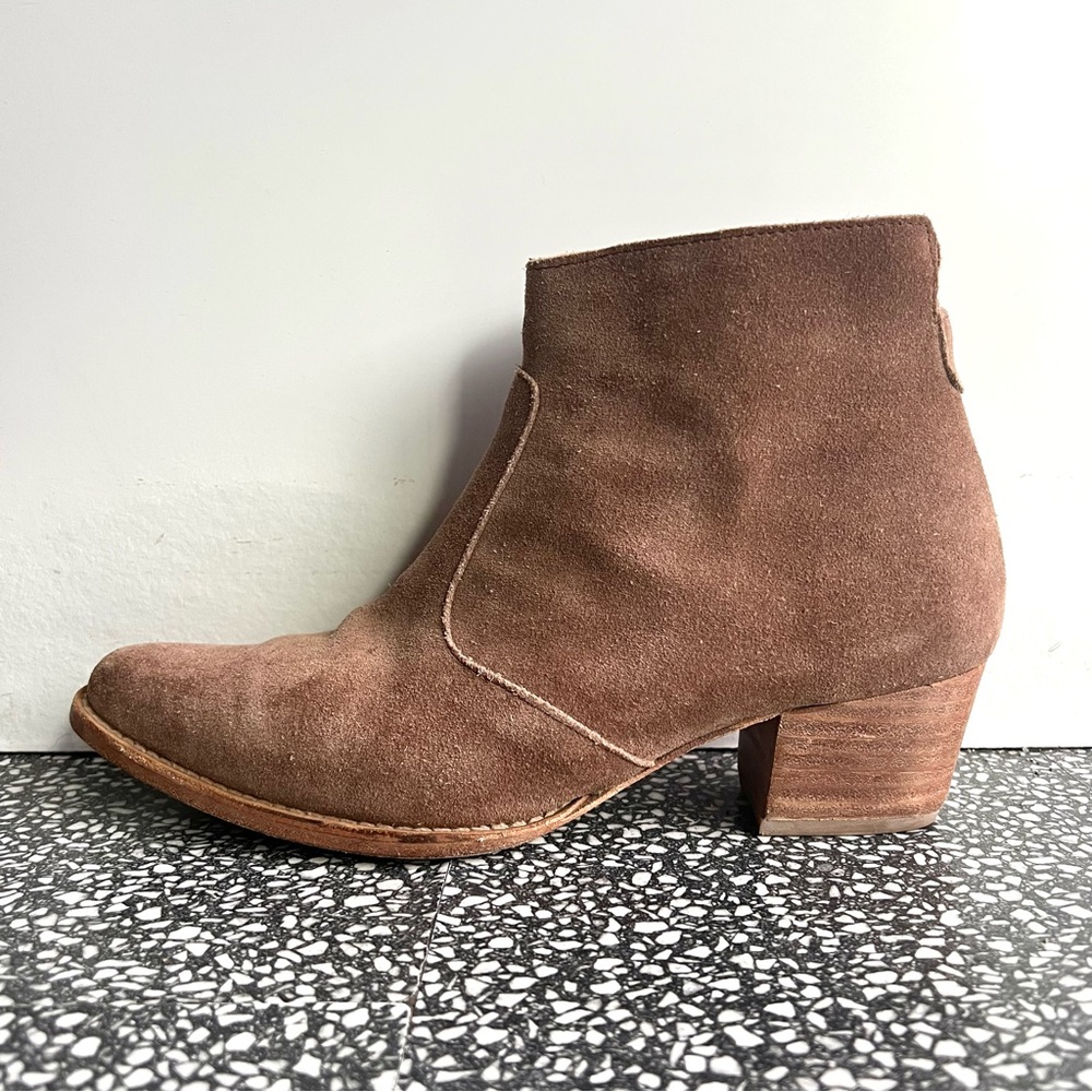 George Esquivel Suede Handmade Jane Ankle Boots Sz 9